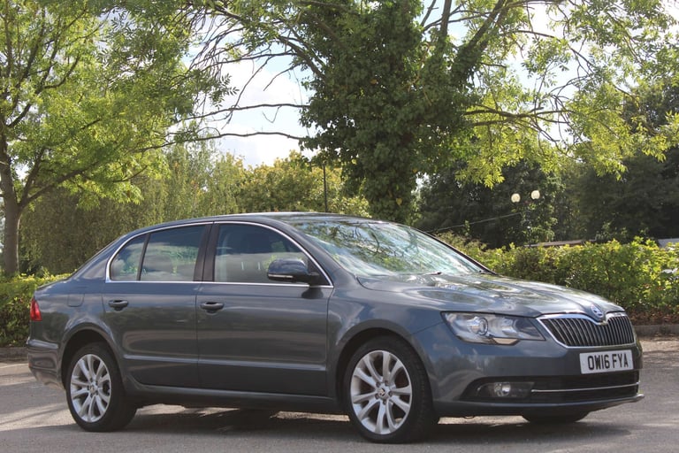 image for 2016 Skoda Superb 2.0 Superb SE TDI CR Semi-Auto 5dr Hatchback Diesel Automatic
