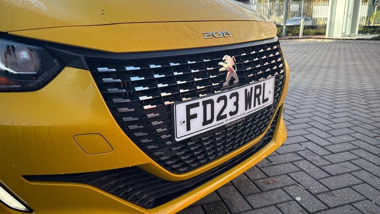 2023 Peugeot 208 1.2 PureTech 100 Allure Premium + 5dr EAT8 HATCHBACK PETROL Automatic