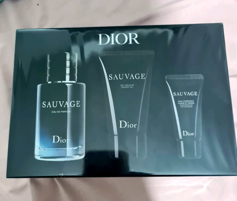 Dior sauvage eau de parfum gift set