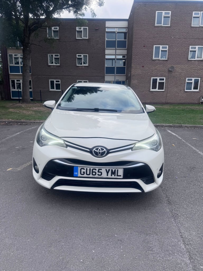 Toyota, AVENSIS, Estate, 2015, Manual, 1798 (cc), 5 doors