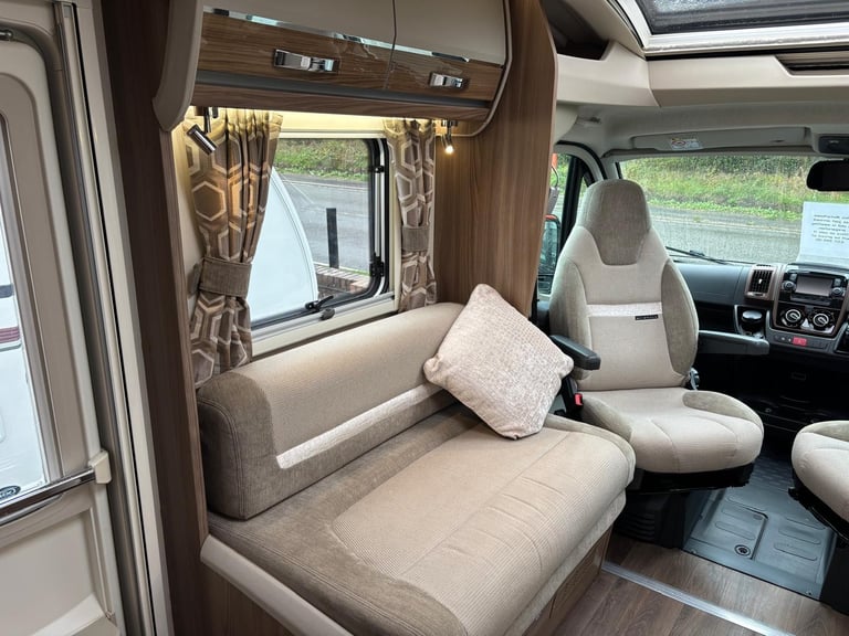 SWIFT BESSACARR HI-STYLE 599 MOTORHOME Alde, Auto Satellite, Tower Fridge, 