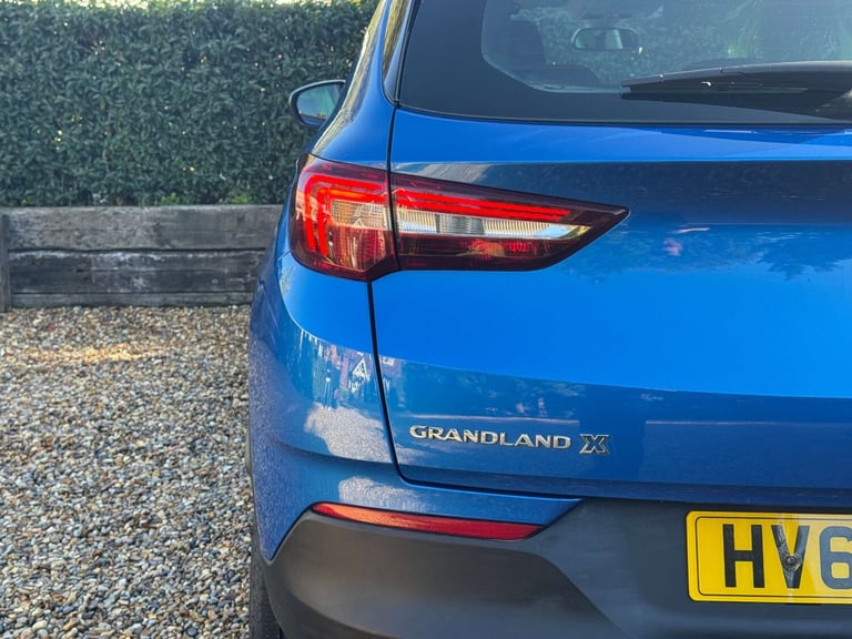 2018 Vauxhall Grandland X 1.2 Turbo SE 5dr HATCHBACK PETROL Manual
