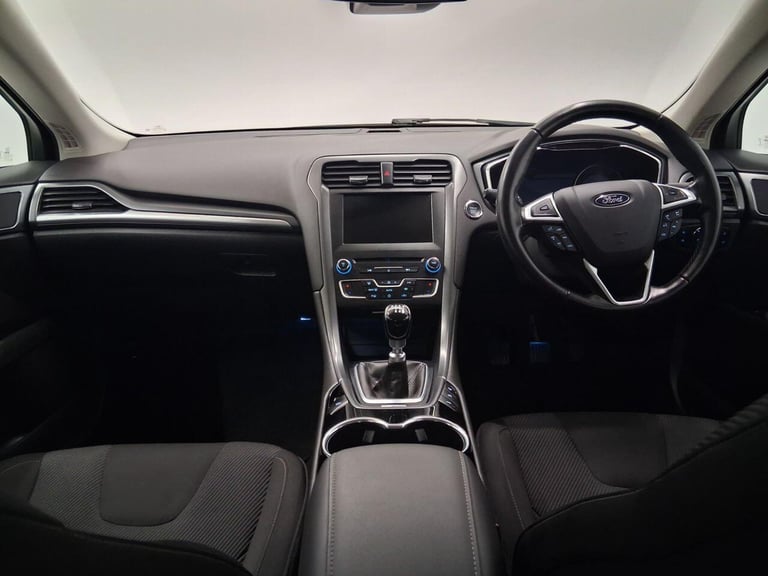 2015 Ford Mondeo 2.0 TDCi Titanium Hatchback 5dr Diesel Manual Euro 6 (s/s) (150 ps) HATCHBACK Di...