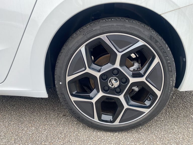 2025 Vauxhall Astra Astra 1.2 Turbo 130 Ultimate 5Dr Estate Estate Petrol Manual