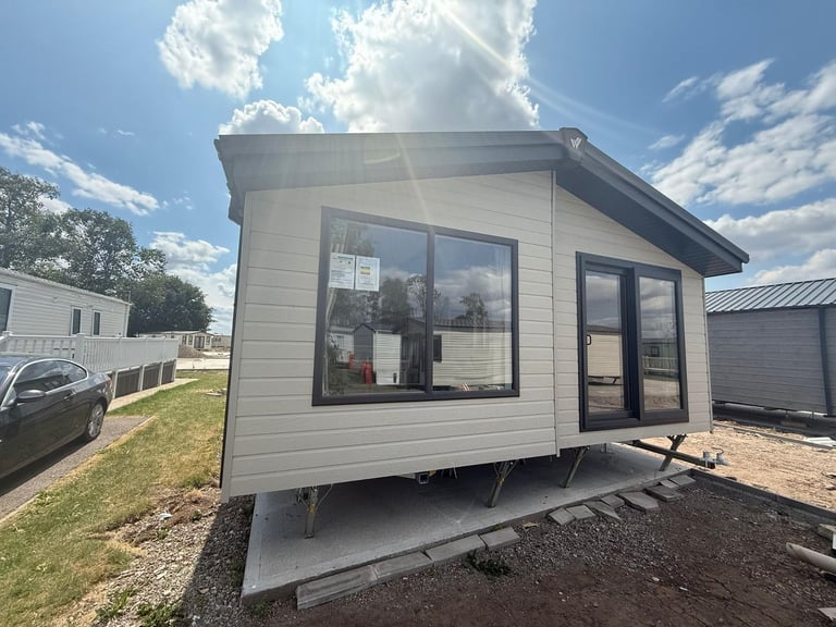 Luxury Lodge / Static Caravan for sale onsite Willerby Boston Lodge 2025 | 2 Bed