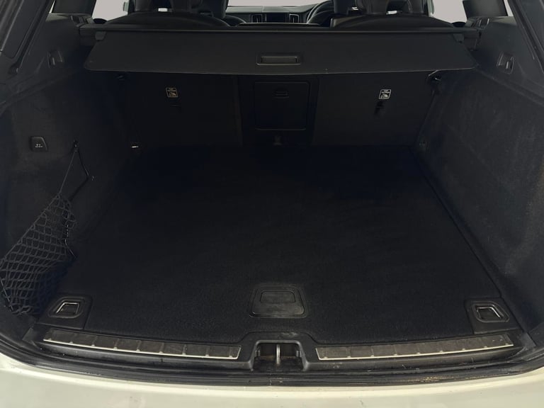 2022 Volvo XC60 2.0 B4 MHEV Plus SUV 5dr Diesel Hybrid Auto AWD Euro 6 (s/s) (197 ps) - CAR Suv H...