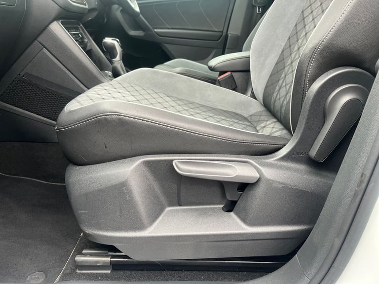 2021 Volkswagen Tiguan 2.0 TDI 4Motion R-Line 5dr DSG ESTATE DIESEL Automatic