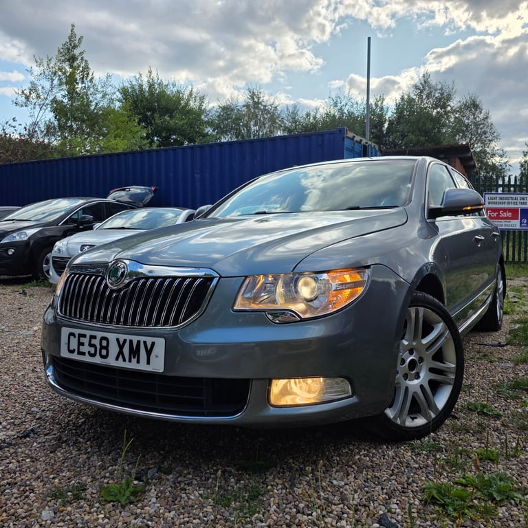 SKODA SUPERB ELEGANCE 2.0 DIESEL 170 BHP MODEL AUTOMATIC DSG GEARBOX FULL HISTORY 12 MONTHS MOT!!!