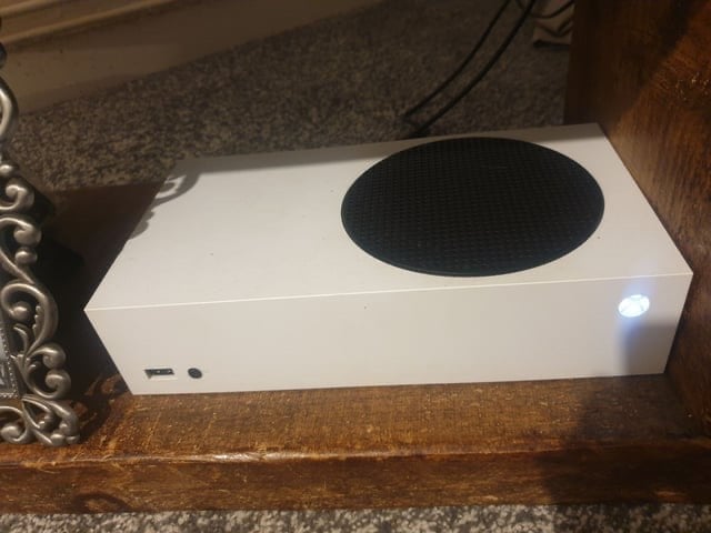 image for Xbox Series S with Red controller 