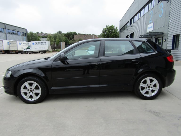 LEFT HAND DRIVE 2010 AUDI A3 1.6SPORTBACK JUBILEE MODEL ESTATE 5DR PETROL MANUAL
