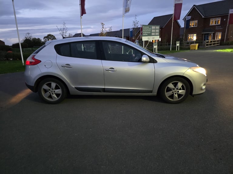 Renault, MEGANE, 2010, Manual, 1461 (cc), 5 doors