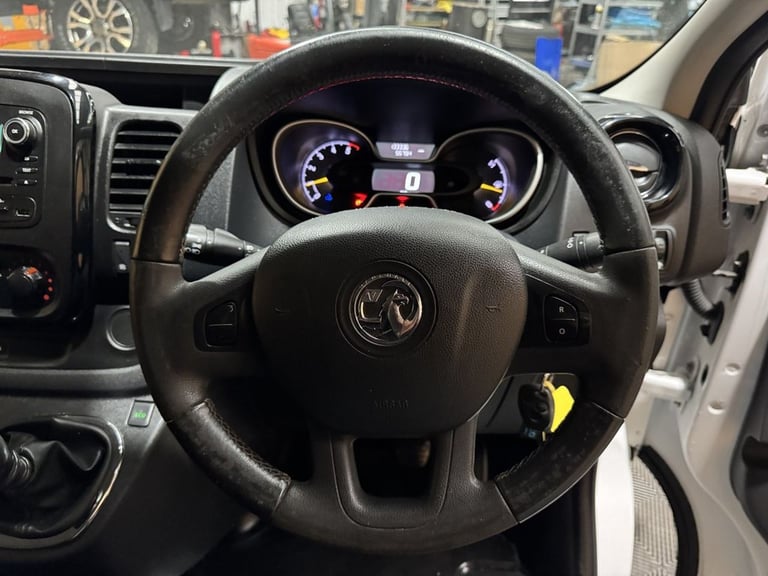 2016 Vauxhall Vivaro 1.6 CDTi 2900 BiTurbo ecoFLEX Sportive Crew Van Double Cab 5dr Diesel Manua ...