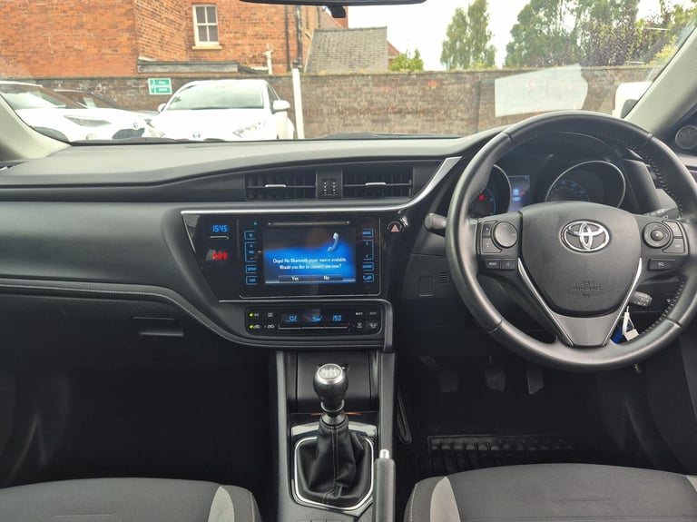 2016 Toyota Auris 1.6 D-4D Business Edition 5dr Hatchback Diesel Manual