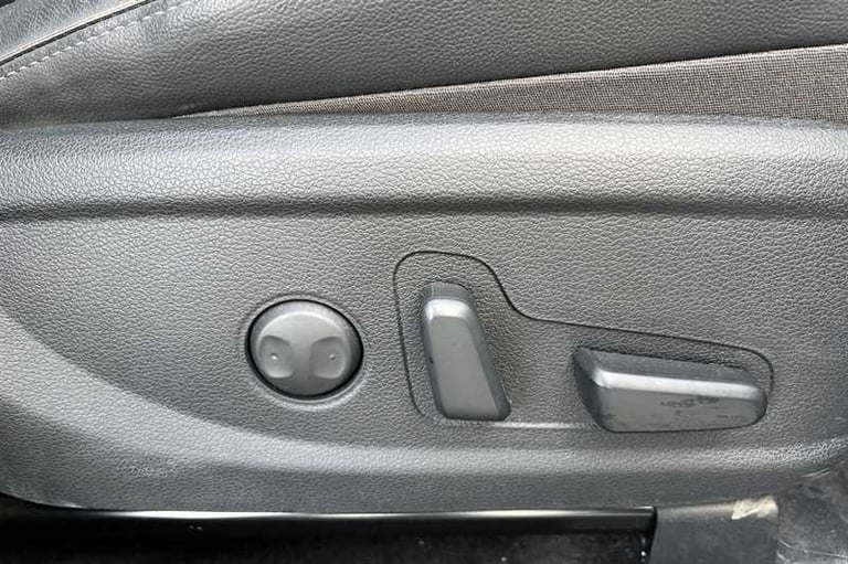 2022 Hyundai Santa Fe 1.6 TGDi Hybrid Premium 5dr 4WD Auto ESTATE PETROL/ELECTRIC Automatic