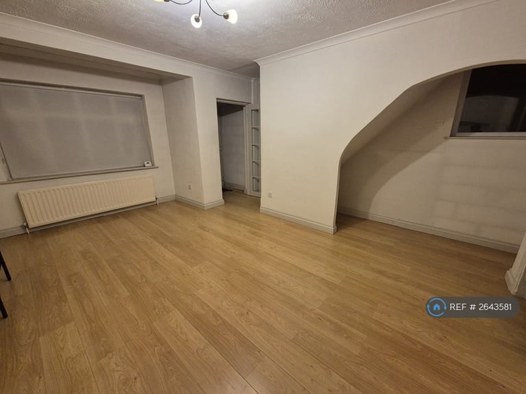 2 bedroom house in Grafton Road, Dagenham, RM8 (2 bed) (#2643581)