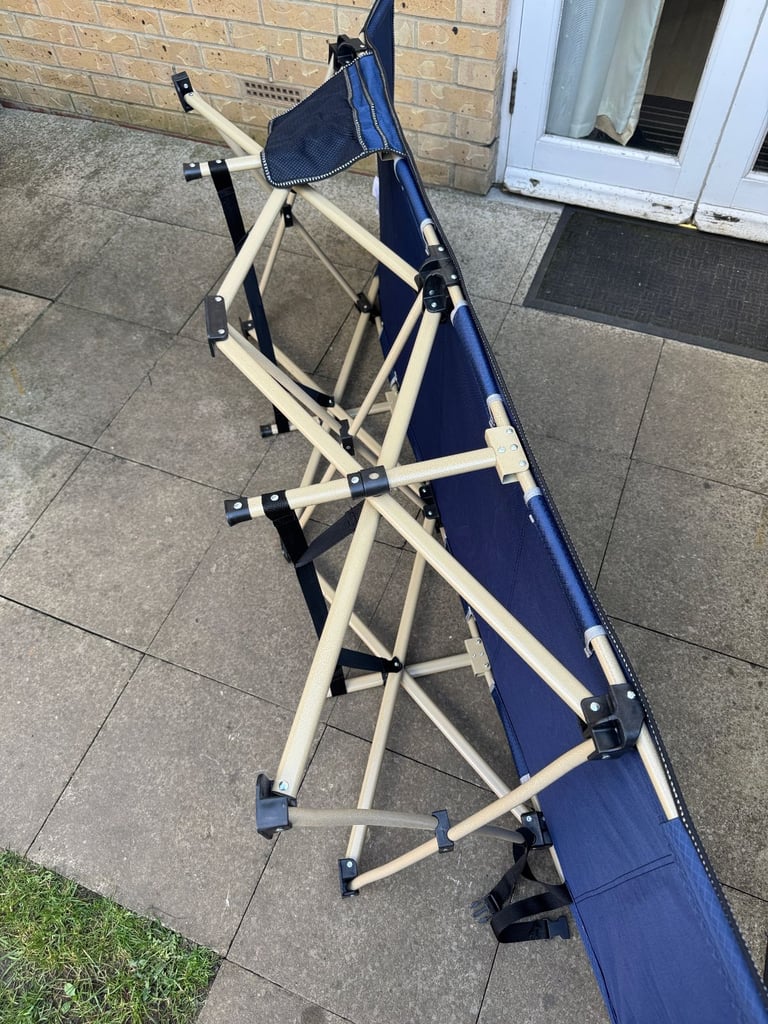 B&Q Portable Folding Camping Cot Outdoor Bed W. Carry Bag Blue