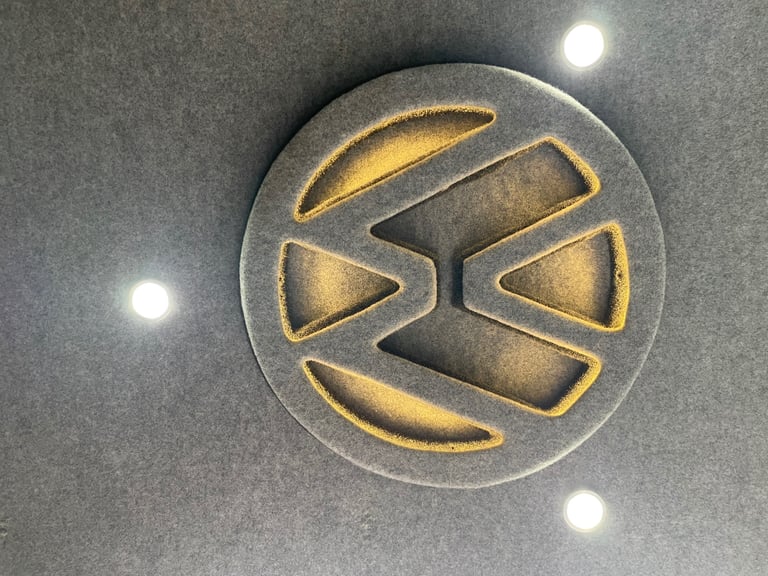 VW TRANSPORTER T5 CONVERTED VAN ROCK N ROLL BED ETC