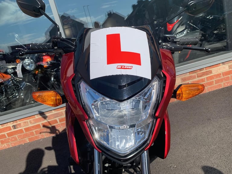 Honda CBF 125 - ONE OWNER - 848 MILES - 2 YEAR WARRANTY