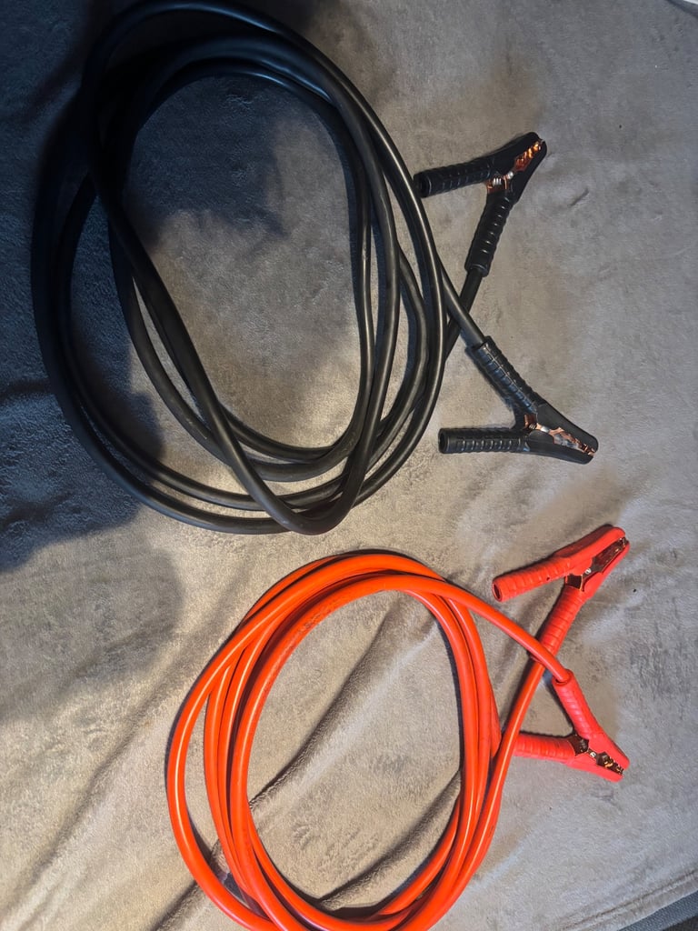 Jumper cable for cars 