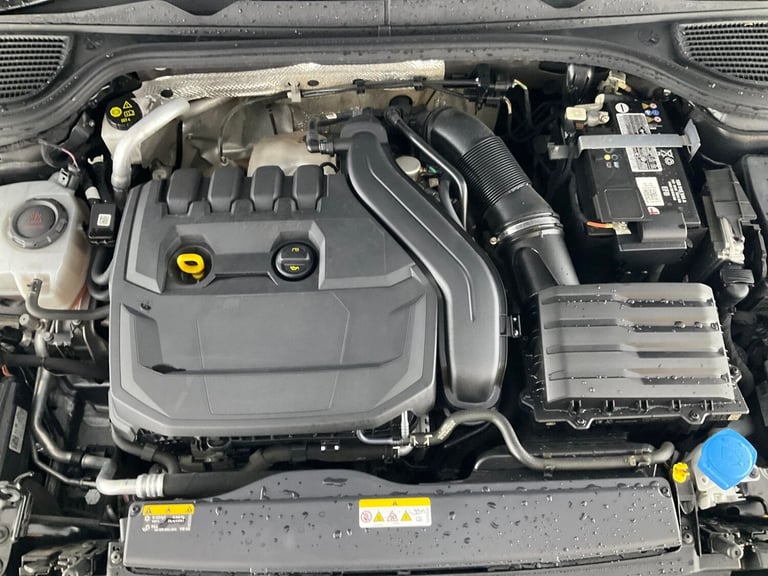 2021 Volkswagen Golf 1.5 eTSI 150 R-Line 5dr DSG HATCHBACK PETROL Automatic