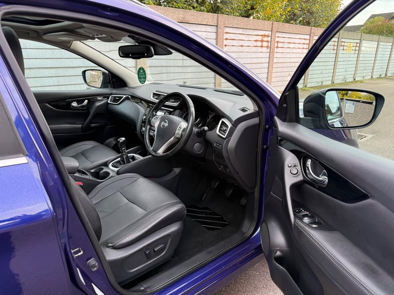 Nissan, QASHQAI, TEKNA , 2015, Manual, 1.6 (cc), 5 doors
