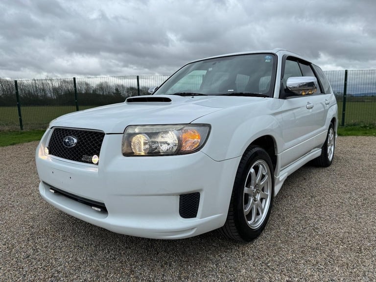 image for SUBARU FORESTER 2.0 CROSSPORTS AWD 4X4 AUTOMATIC * LOW MILEAGE * TOP GRADE 4.5B