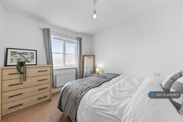 3 bedroom house in Birkby Close, Hamilton, Leicester, LE5 (3 bed) (#2655907)
