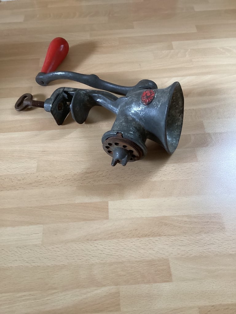 image for Spong Vintage metal meat mincer / grinder. Nice decorative item.