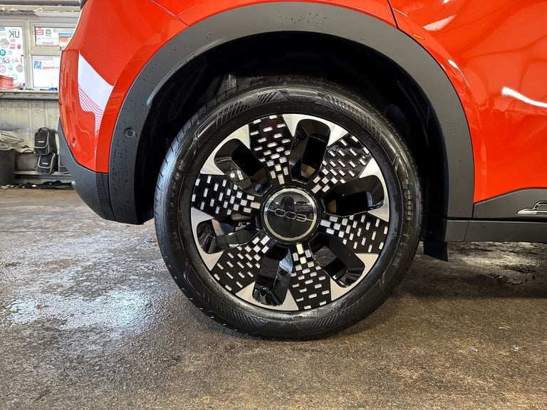 2024 Fiat 600 115kW La Prima 54kWh 5dr Auto Hatchback Electric Automatic