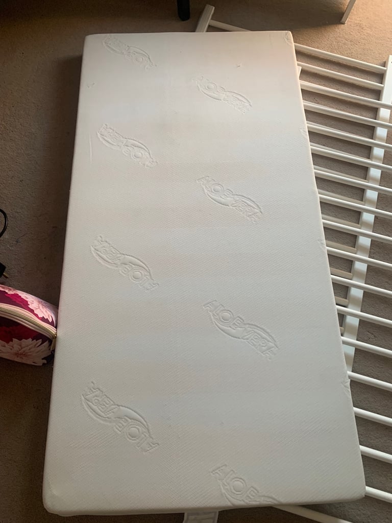 New baby cot