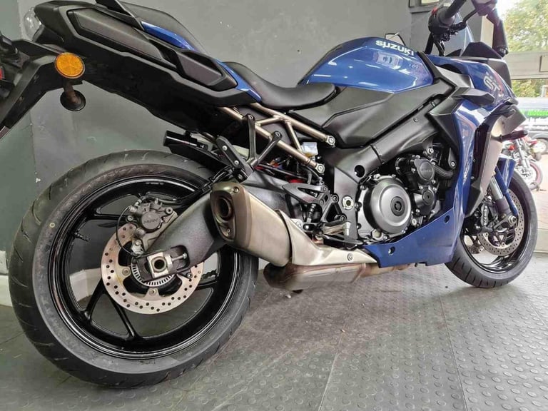 2022 Suzuki GSXS-1000 GT