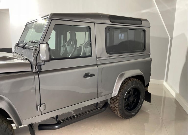 2009 Land Rover Defender XS Station Wagon TDCi ESTATE DIESEL Manual