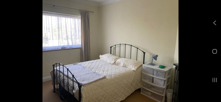 Amazing Room for Female to House share with Single Landlady