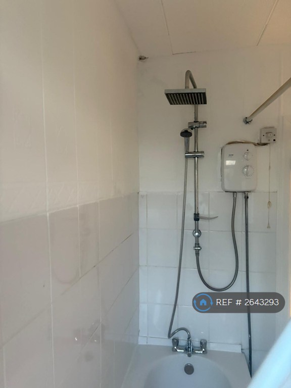 3 bedroom house in Westcombe Avenue, Croydon, CR0 (3 bed) (#2643293)