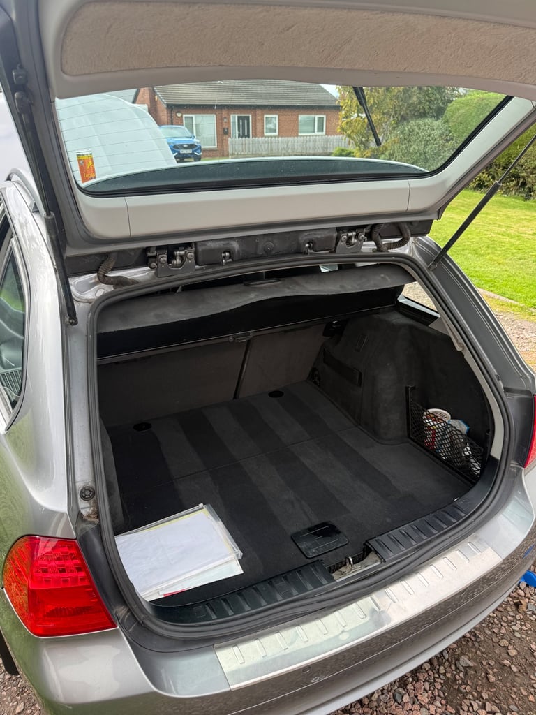 image for BMW, 3 SERIES, Estate, 2010, Manual, 1995 (cc), 5 doors