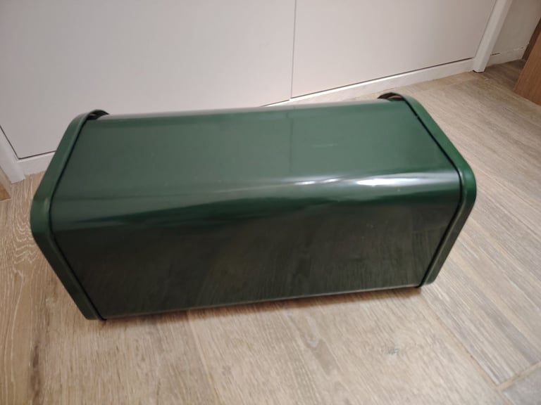 Vintage Green Metal Bread Cake Kitchen Food Box Storage Bin Container holder