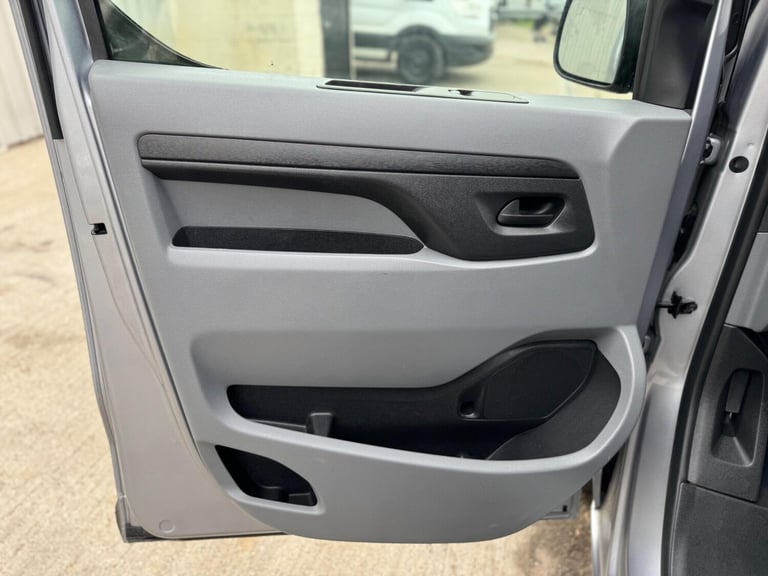 2021 Citroen Dispatch 1400 2.0 BlueHDi 145 Van Enterprise Pro PANEL VAN DIESEL Manual