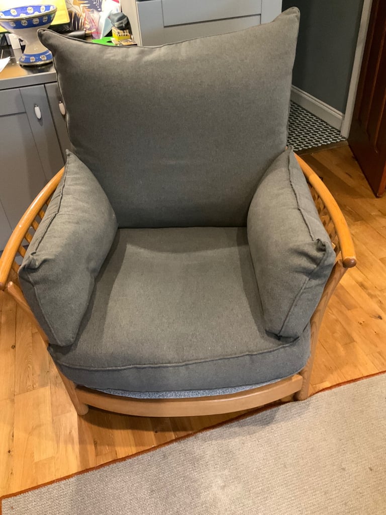 ERCOL RECONNAISSANCE LOUNGE CHAIR GREY FLANNEL