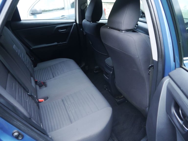  Toyota Auris 1.6 D-4D Business Edition 5dr Diesel