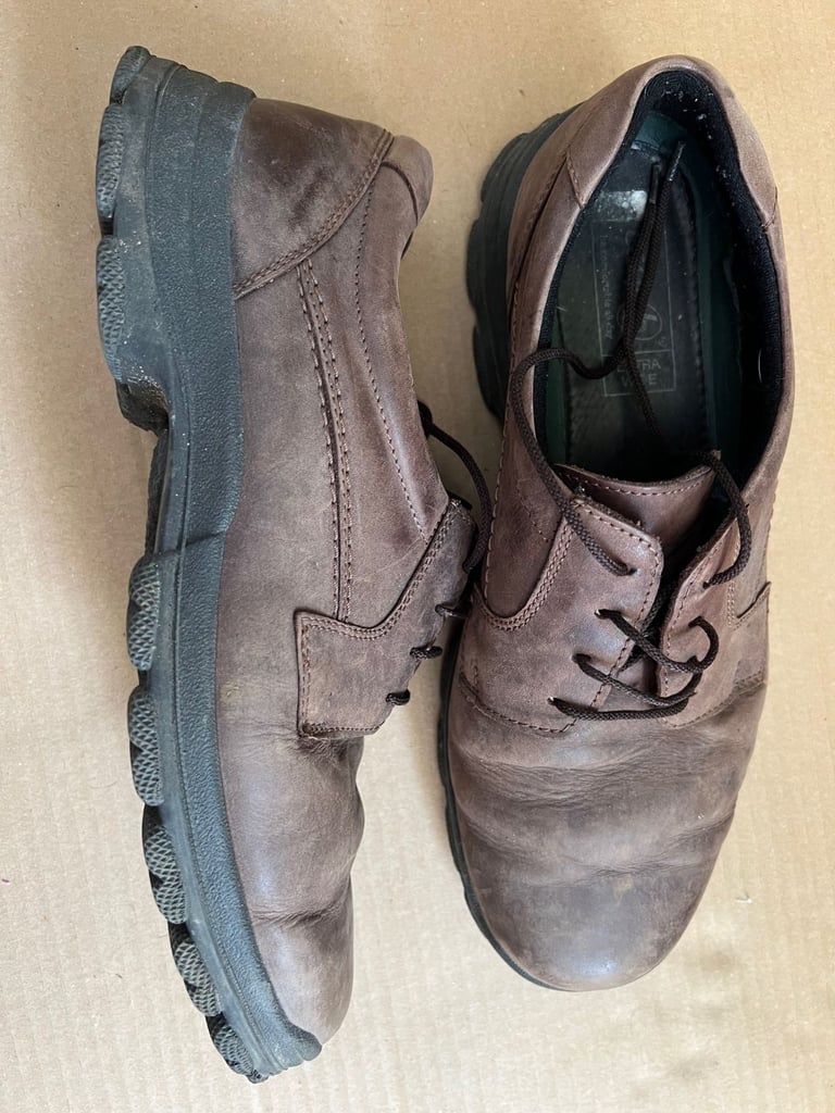 Mens Easy B extra wide fit brown leather shoes size 11