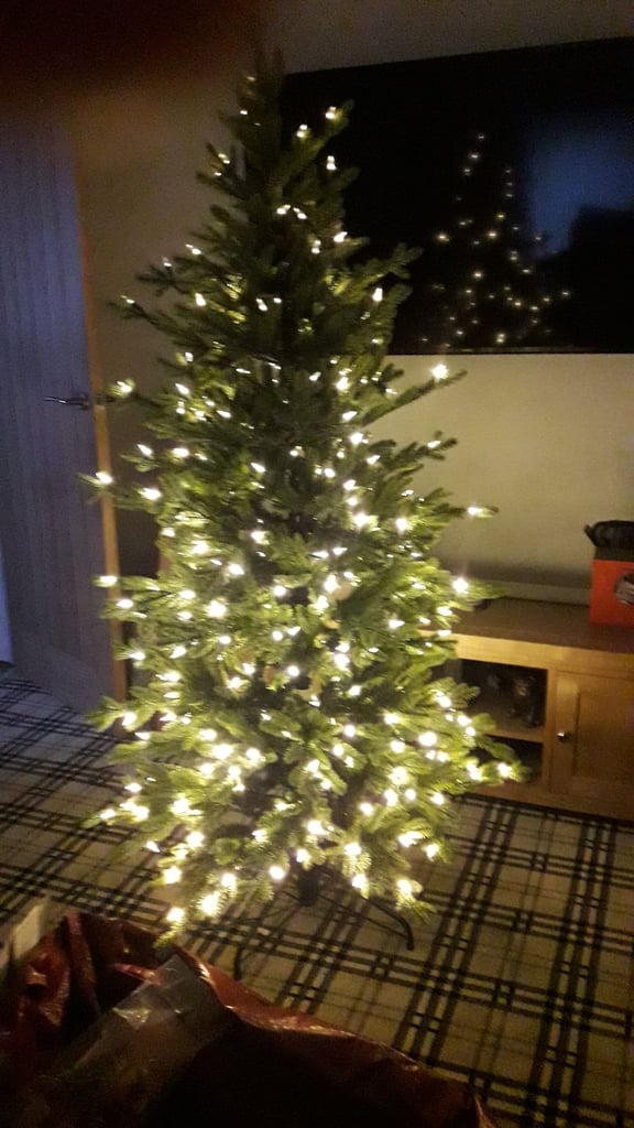 Balsam Hill 5.5 Red spruce Slim tree with bag gloves spare bulbs ect used once
