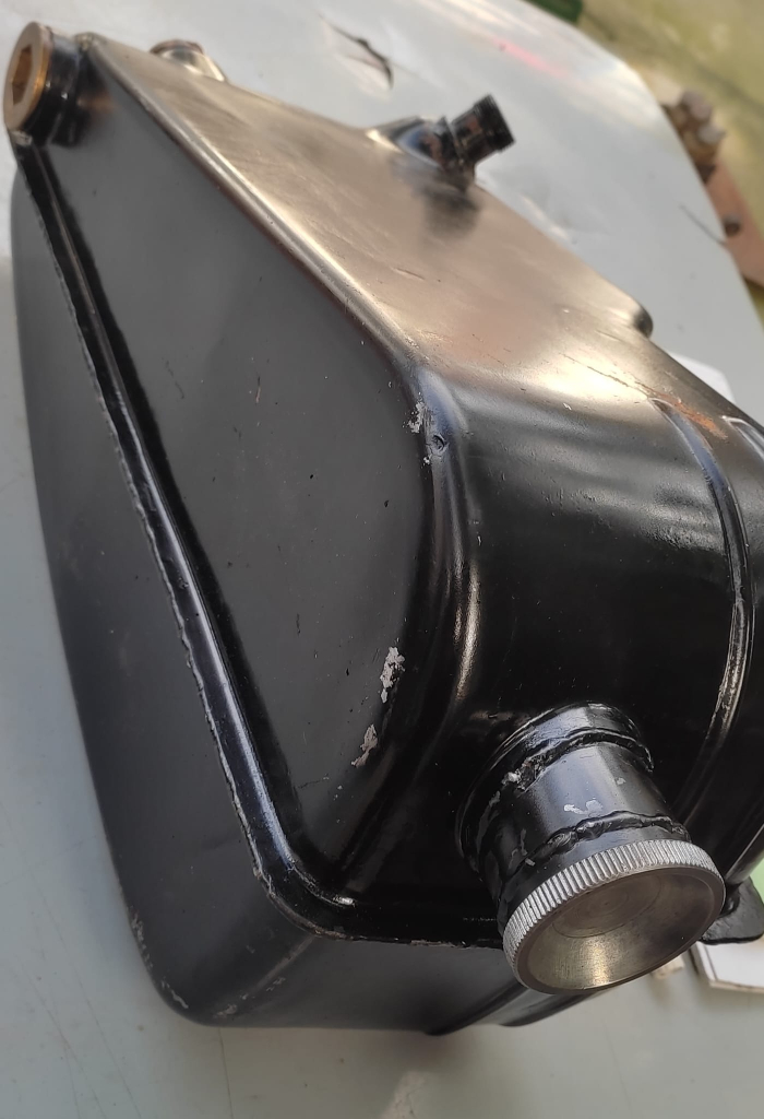 Oil tank for Alfa Romeo Montreal
