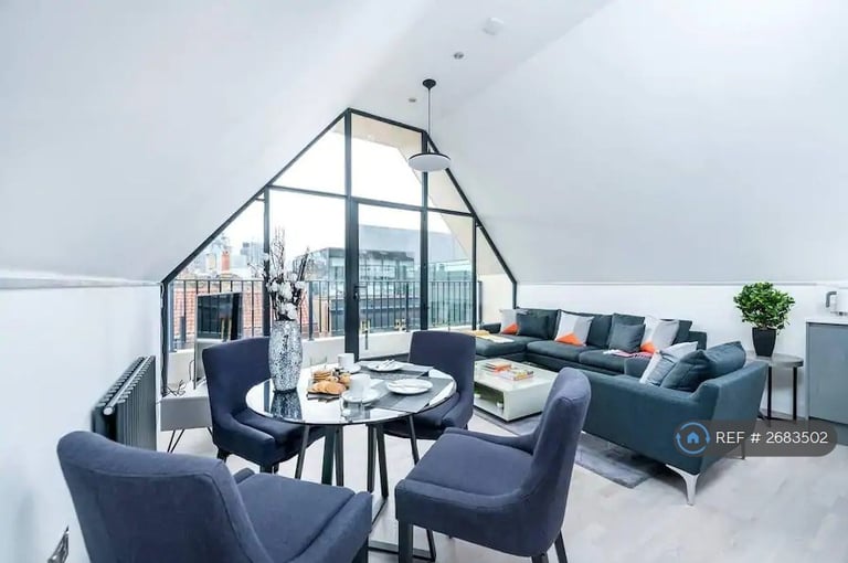 2 bedroom flat in Bassi Apartments, London, E1 (2 bed) (#2683502)
