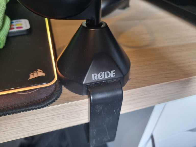 Blue Yeti Blackout USB Microphone, RODE PSA1 Professional Studio Arm + Shock Mount & 3m USB cable