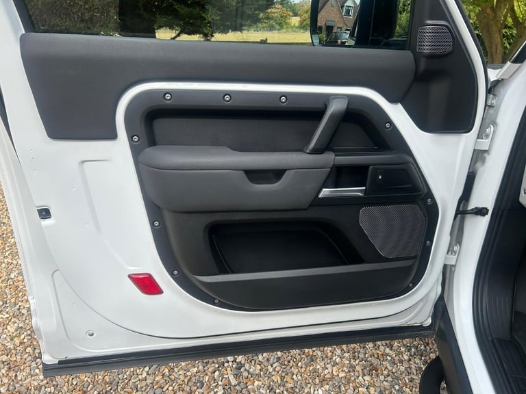 LAND ROVER DEFENDER 90 3.0 D200 MHEV 2021