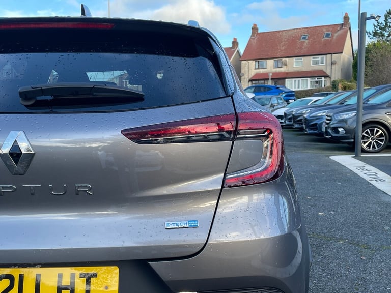 2021 Renault Captur 1.6 E-TECH PHEV 160 S Edition 5dr Auto Hatchback Petrol Parallel PHEV Automatic