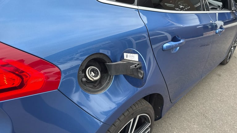 2019 Volvo V40 T3 [152] R DESIGN Edition 5dr Geartronic Petrol Hatchback Hatchback Petrol Automatic