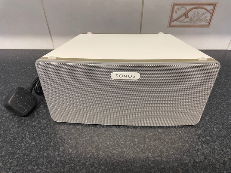 Stereo pair of Sonos play 3