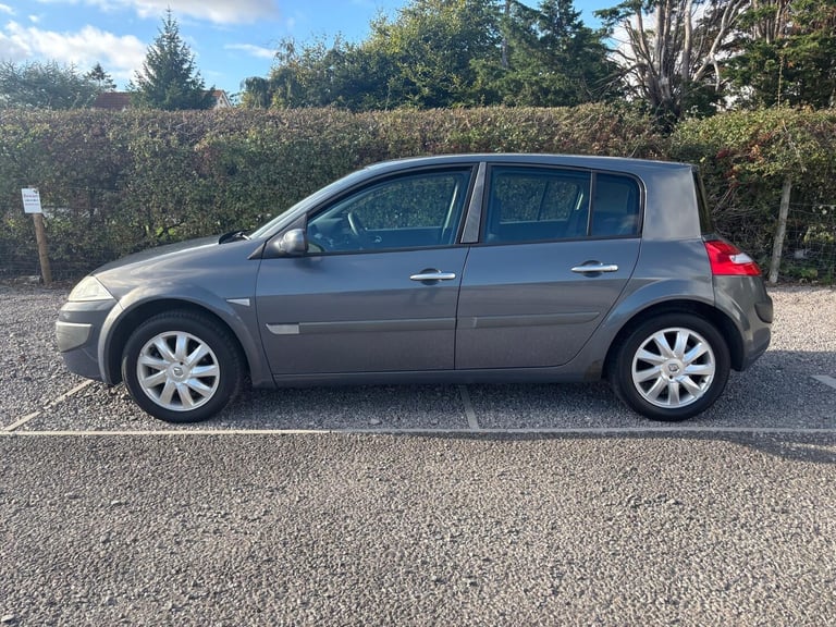 2006 Renault Megane 1.6 VVT Dynamique 5dr HATCHBACK Petrol Manual