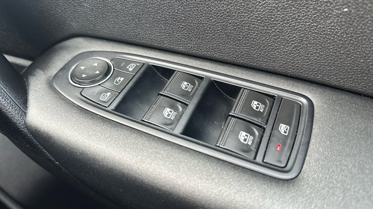 2020 Renault Captur 1.3 TCE 130 Iconic 5dr Petrol Hatchback Hatchback Petrol Manual